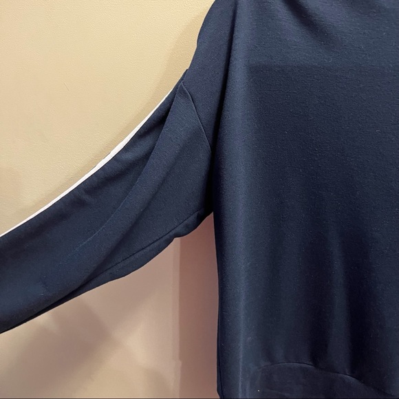 Long sleeves crop love shirt - Picture 5 of 5